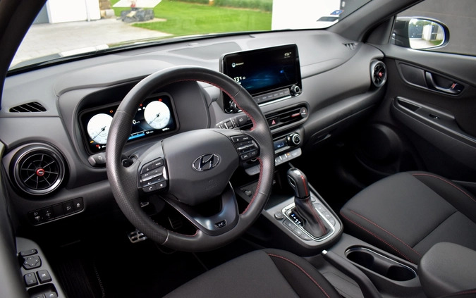 Hyundai Kona cena 99000 przebieg: 55799, rok produkcji 2021 z Grójec małe 497